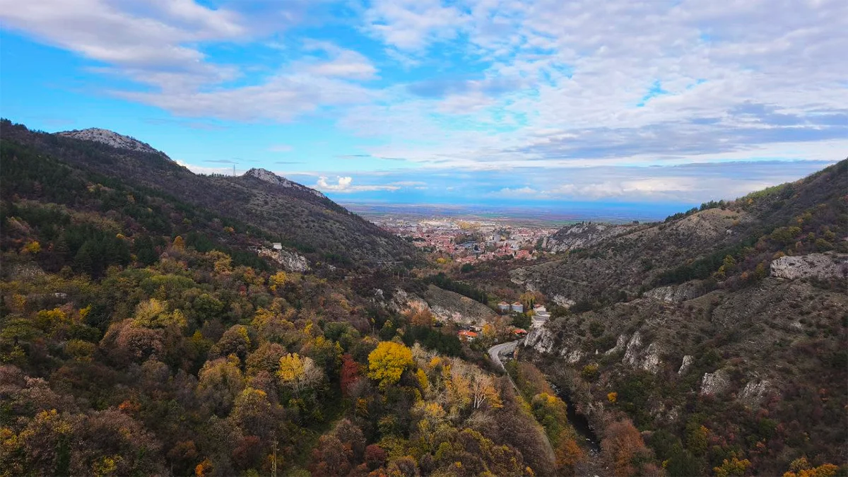 bulgaria-near-asens-fortress-vitrineinfo