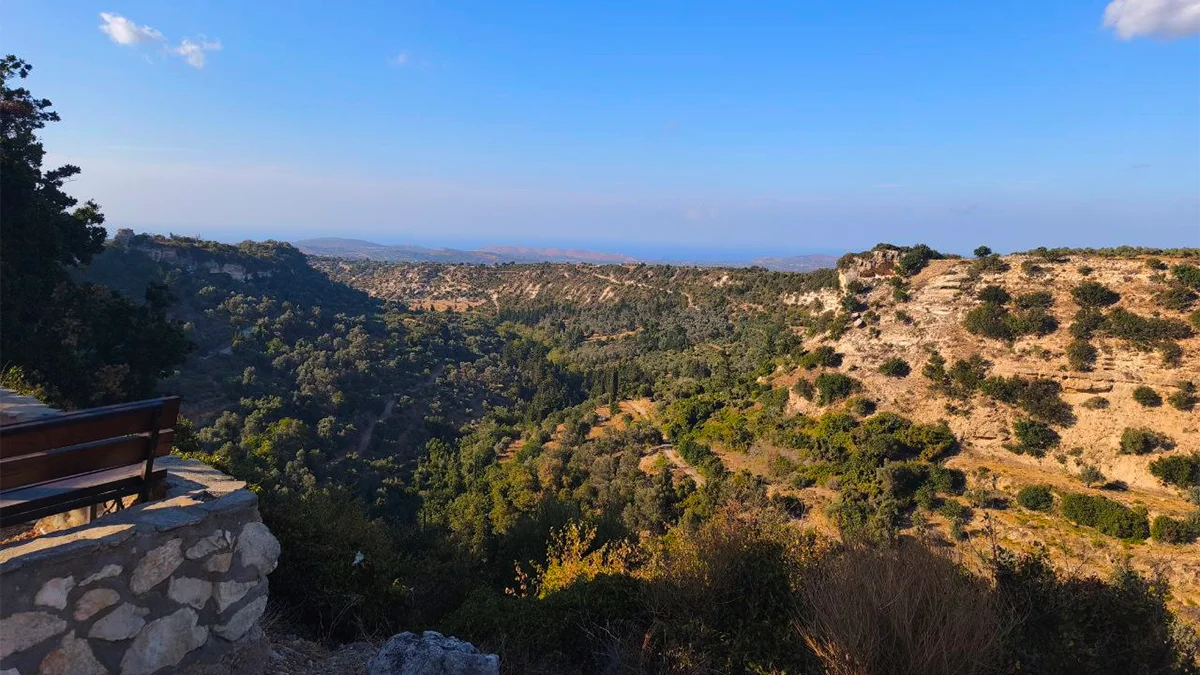 crete-near-panormo-vitrineinfo